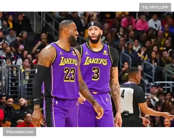 美媒分析里夫斯续约前景,预计年薪将与特雷杨看齐